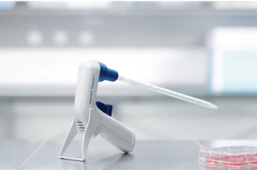 艾本德  Eppendorf Easypet 3  电动助吸器